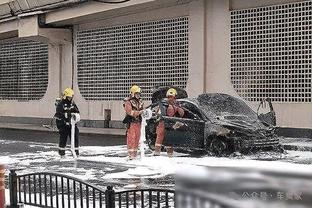 詹俊视频：阿森纳客场6-0横扫西汉姆联，枪迷们开香槟吃饺子了么？